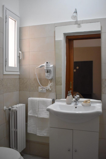 Bathroom 2, SamEle Bed and Breakfast, Lecce