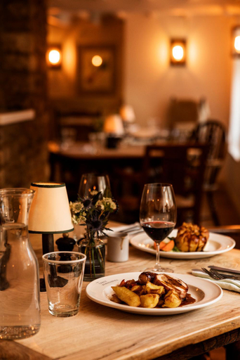 Food & Drinks 4, The Three Horseshoes, Oxfordshire
