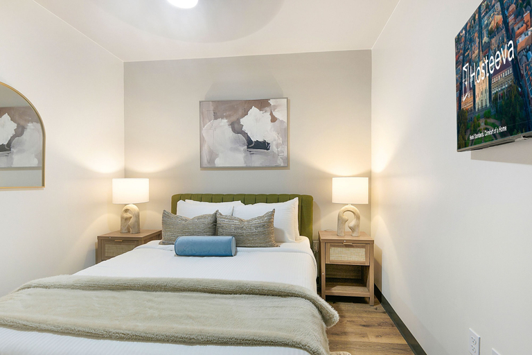 Bedroom 2, The Pelican by Hosteeva, Orleans