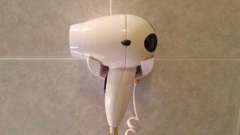 Bathroom 16