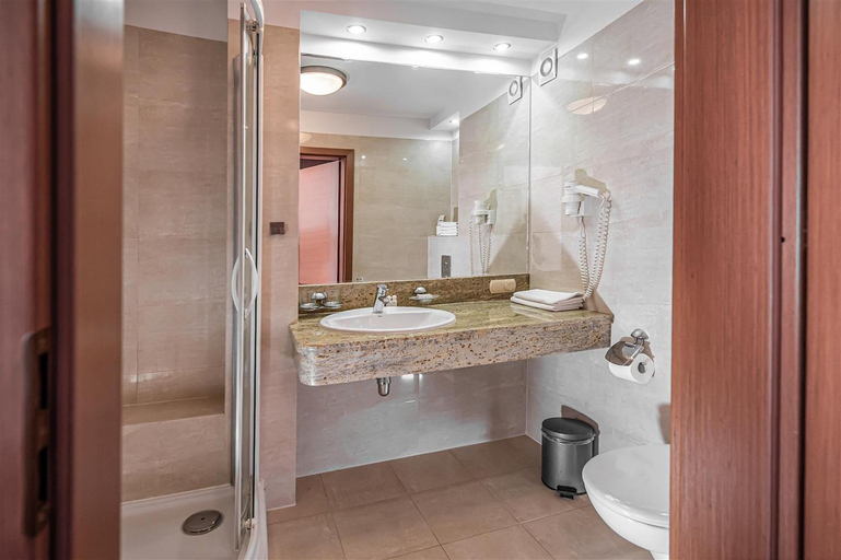 Bathroom, Hotel Rigga, Puck