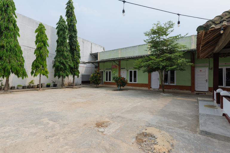 Exterior & Views 2, RedDoorz near UBL Lampung, Bandar Lampung