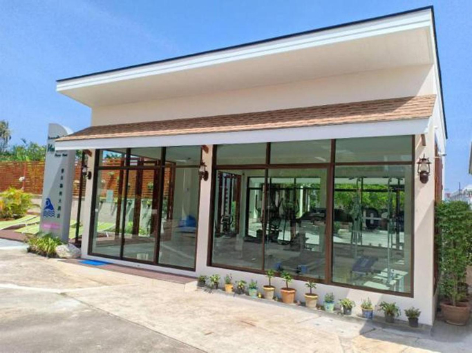 Exterior & Views 26