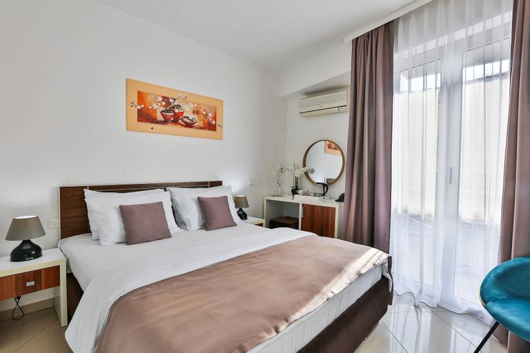 Bedroom 3, Hotel La Mer