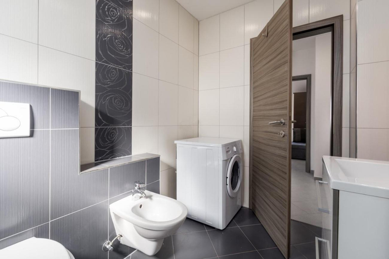 Bathroom 3, Villa Vita apartments & studios with common pool, Fažana