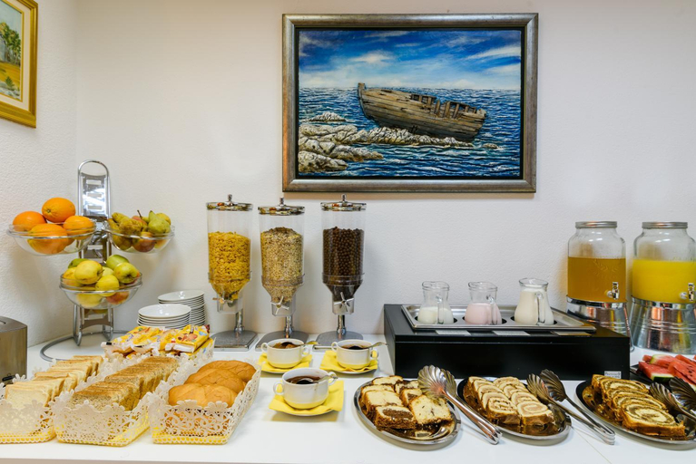 Food & Drinks 5, Boutique Hotel B&B Villa Paula, Okrug