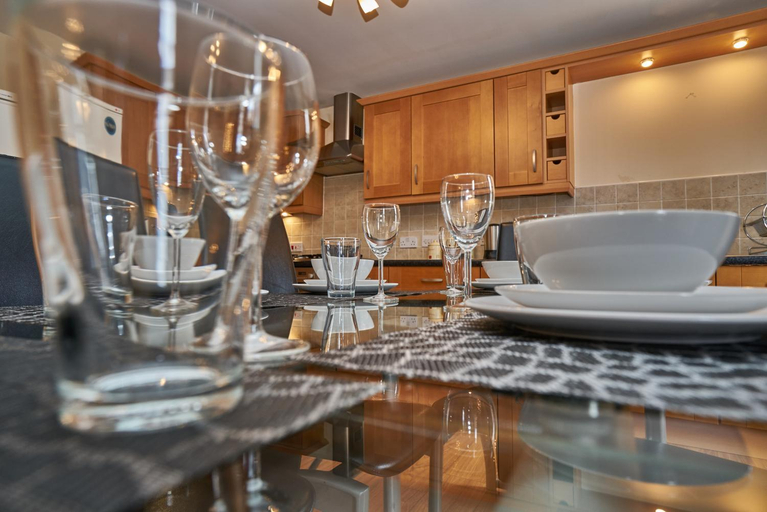 Food & Drinks, Edinburgh Pearl Apartments - Haymarket Residence, Edinburgh