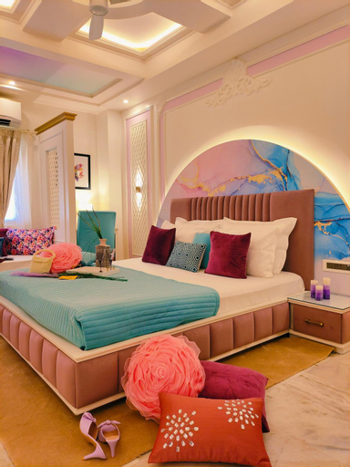 Bedroom 12