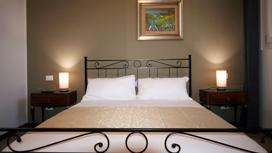 Bedroom 4, sansirofiera rooms, Milano