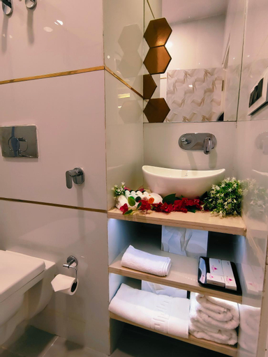 Bathroom 14