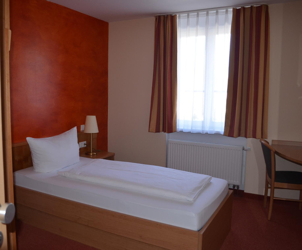 Others 3, Hotel Zum Goldenen Mann, Rastatt