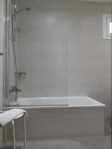 Bathroom 3, Hostal-Restaurante LUGANO, Ourense