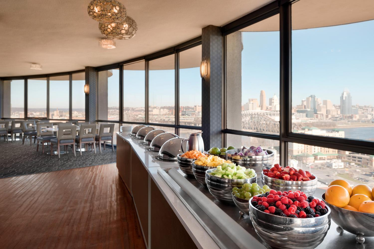 Food & Drinks 5, Radisson Hotel Cincinnati Riverfront, Kenton