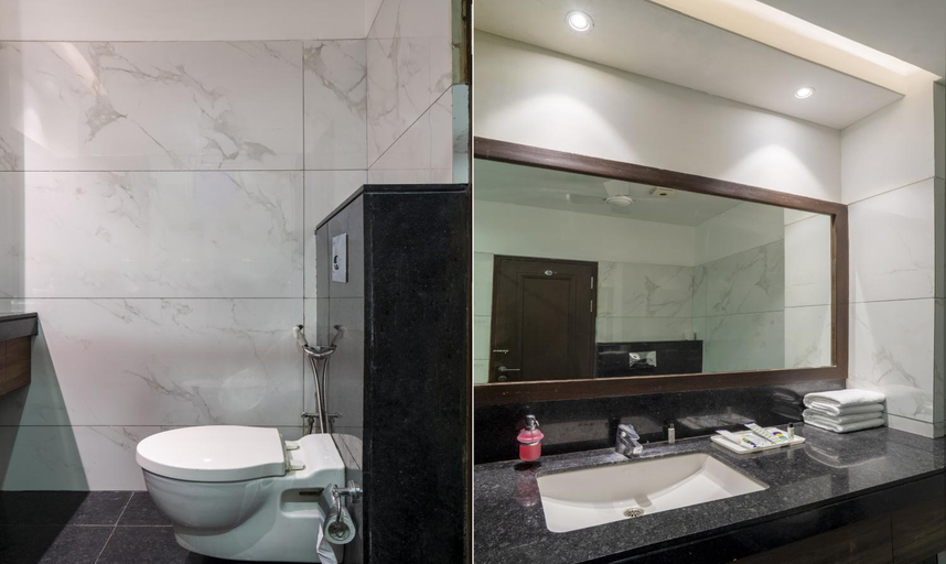 Bathroom 3, Hotel Baramasi by Jai Club Prime, Jaipur