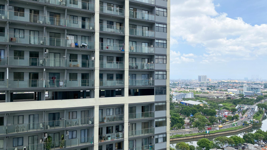 Exterior & Views 3, Strategic and Nice Studio at Daan Mogot City Apartment By Travelio, West Jakarta