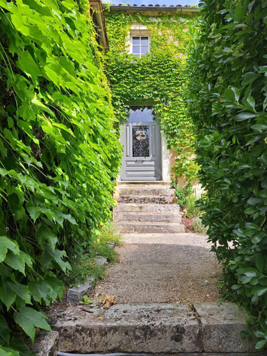 Others 3, NAMASTE COTTAGE, Dordogne