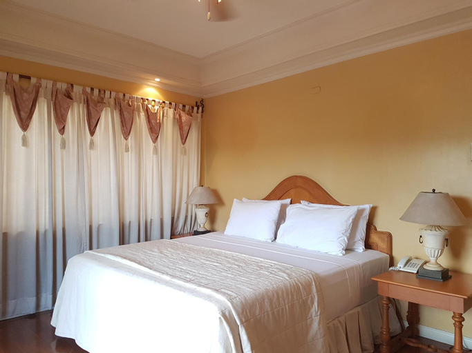 Bedroom 13