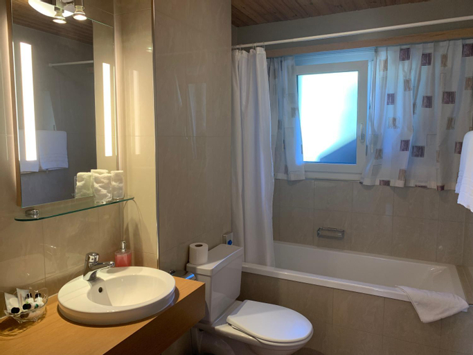 Bedroom 4, Hotel Belmont, Obwalden