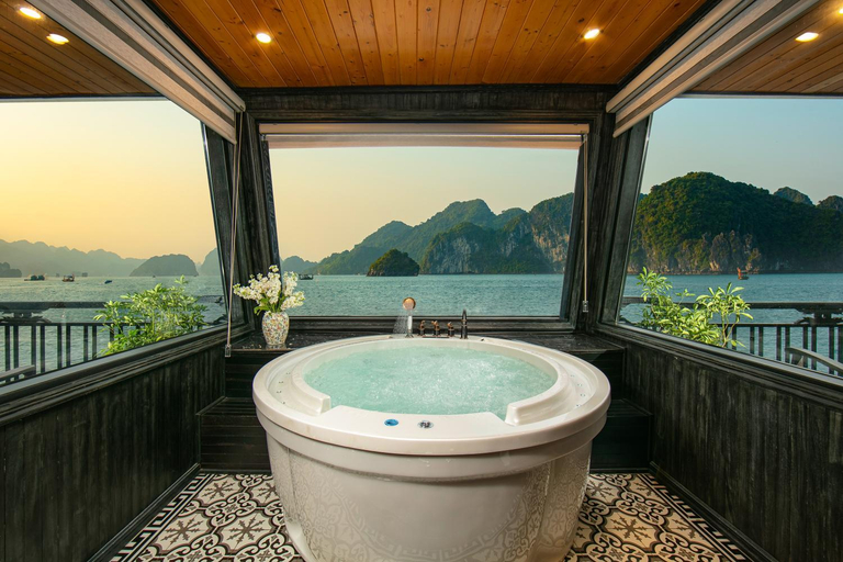 Sport & Beauty 2, La Regina Grand Cruise, Hạ Long