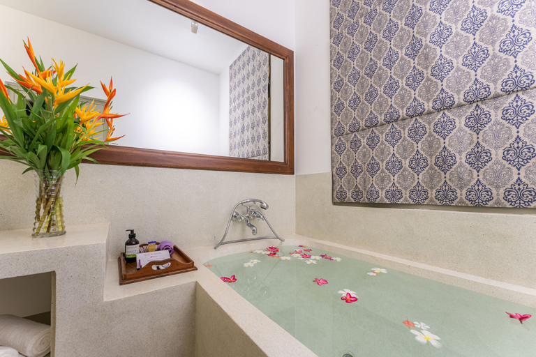 Bathroom 5, The Fort House, Galle Four Gravets