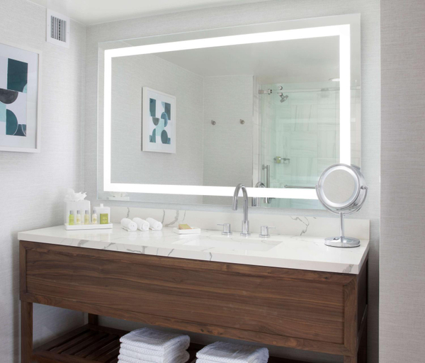 Bathroom 3, Hilton Santa Monica Hotel & Suites, Los Angeles