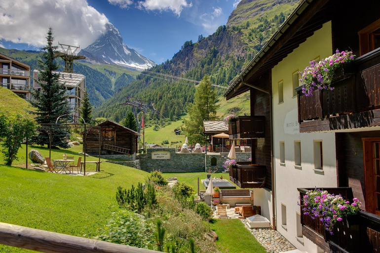 Exterior & Views 1, Hotel Berghof, Visp