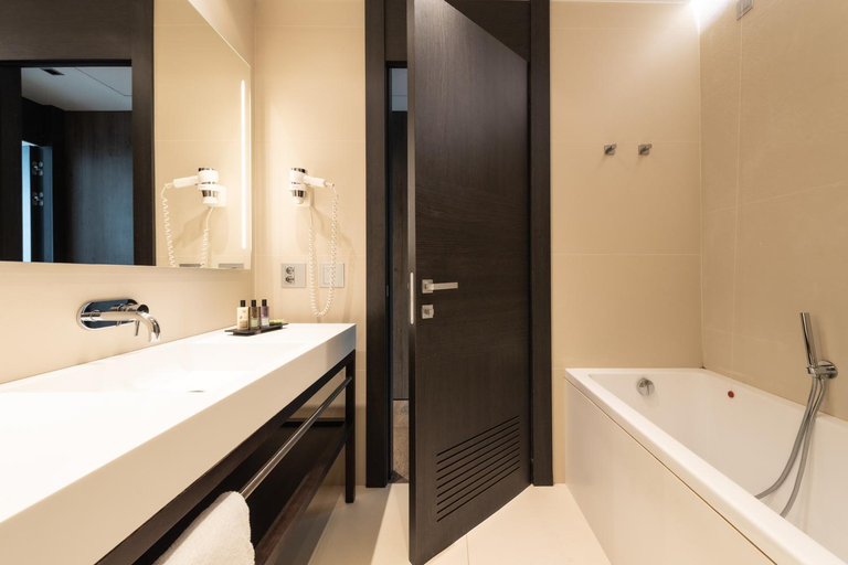 Bathroom 5, Duparc Contemporary Suites, Torino