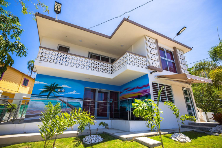 Others 4, Chris Guest House