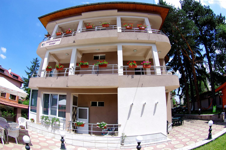 Others 5, Приятелската къща, Velingrad