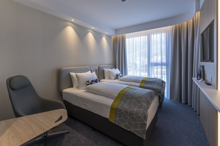 Bedroom 28