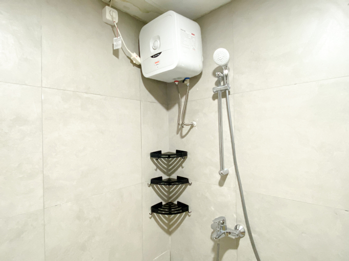Bedroom 2, Comfort Stay and Homey 2BR Pollux Chadstone Apartment By Travelio, Cikarang