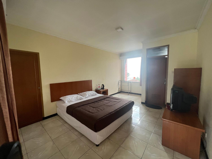 Bedroom 12