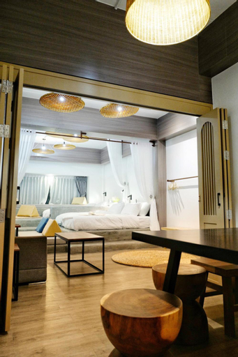 Bedroom 24