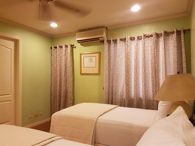 Bedroom 12