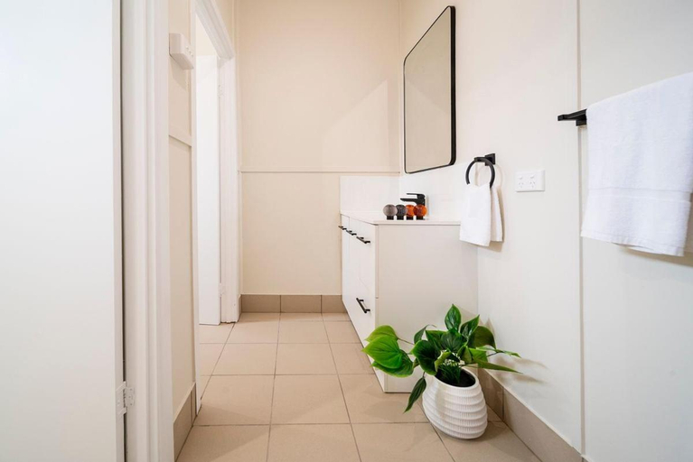 Bathroom 2, Peddlars Rest, Esk