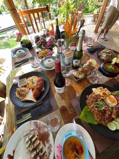 Food & Drinks 3, Nakabalo Guesthouse & Restaurant, San Juan