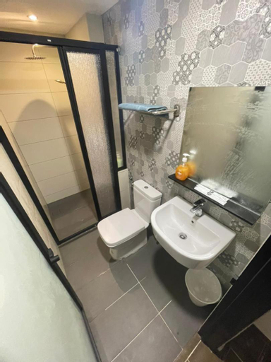 Bathroom 6