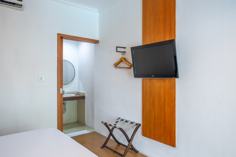 Bedroom 8