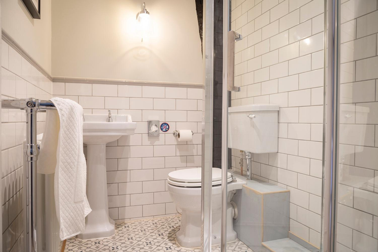 Bathroom 2, Worlington Hall, Suffolk