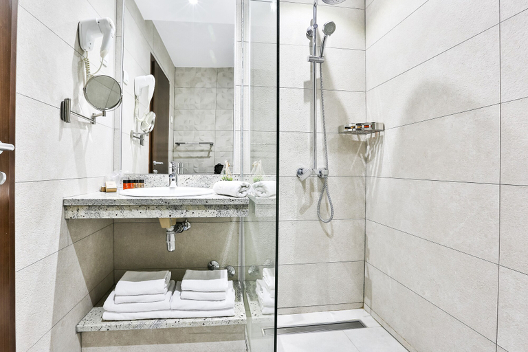Bathroom 5, Hotel La Mer