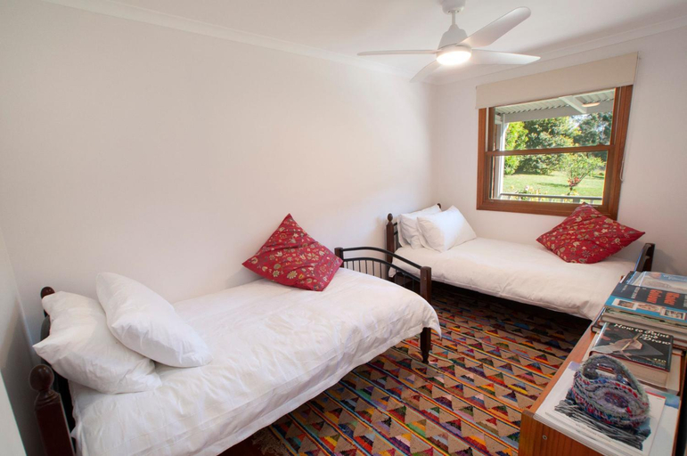 Bedroom 2, The Artists Retreat, Hawkesbury
