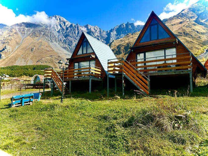 Others 2, T&T cottage, Kazbegi