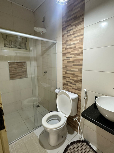 Bathroom 3, Recanto da Lua, Prado