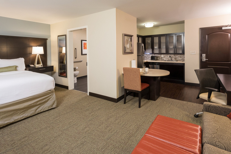 Bedroom 3, Staybridge Suites OMAHA WEST, Douglas