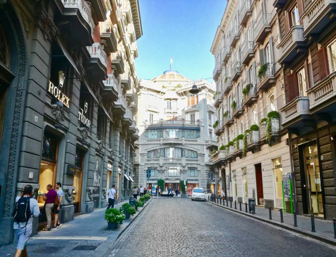 Others 5, Suite Rodino 24, Napoli