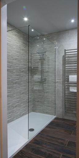 Bathroom 3, The Teifi Waterside Hotel, Ceredigion
