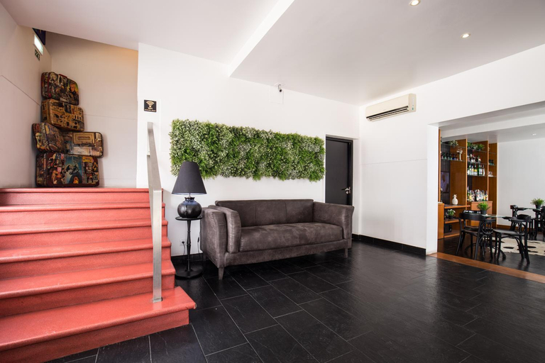 Public Area 2, Residencial Mar e Sol, Almada