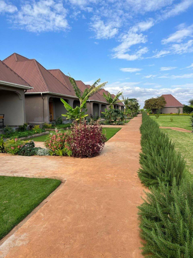 Others 5, Heart and Soul Lodge, Karatu