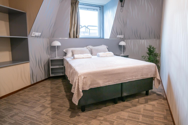 Bedroom 2, Golden Zaan Hotel, Zaanstad