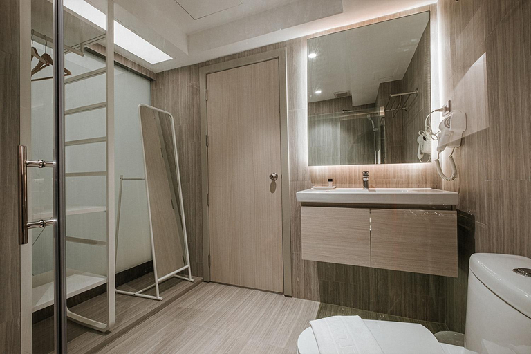 Bathroom 4, The Rich Hotel, Muang Nakhon Ratchasima